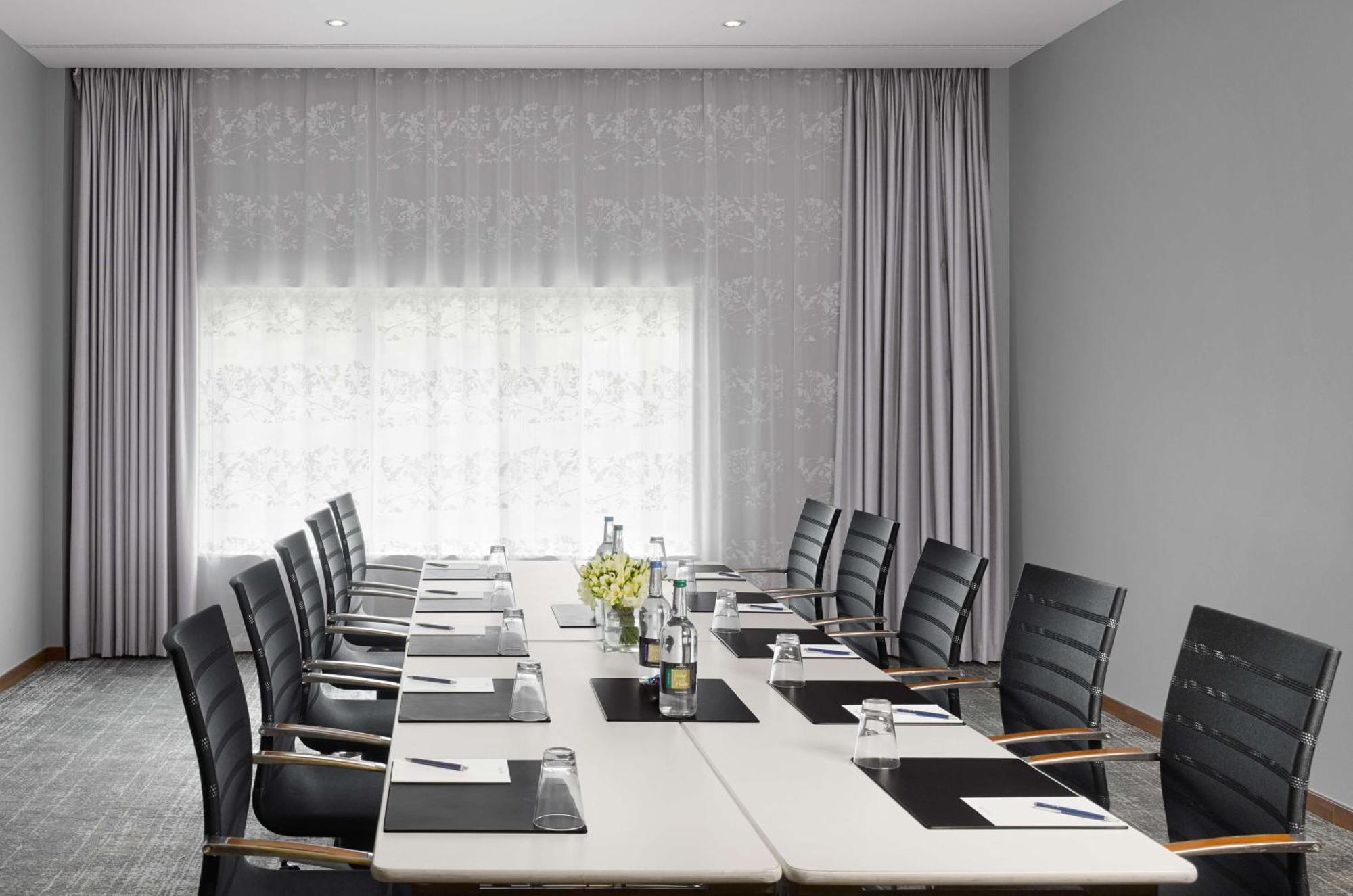 Radisson Blu Hotel East Midlands Airport Castle Donington Εξωτερικό φωτογραφία