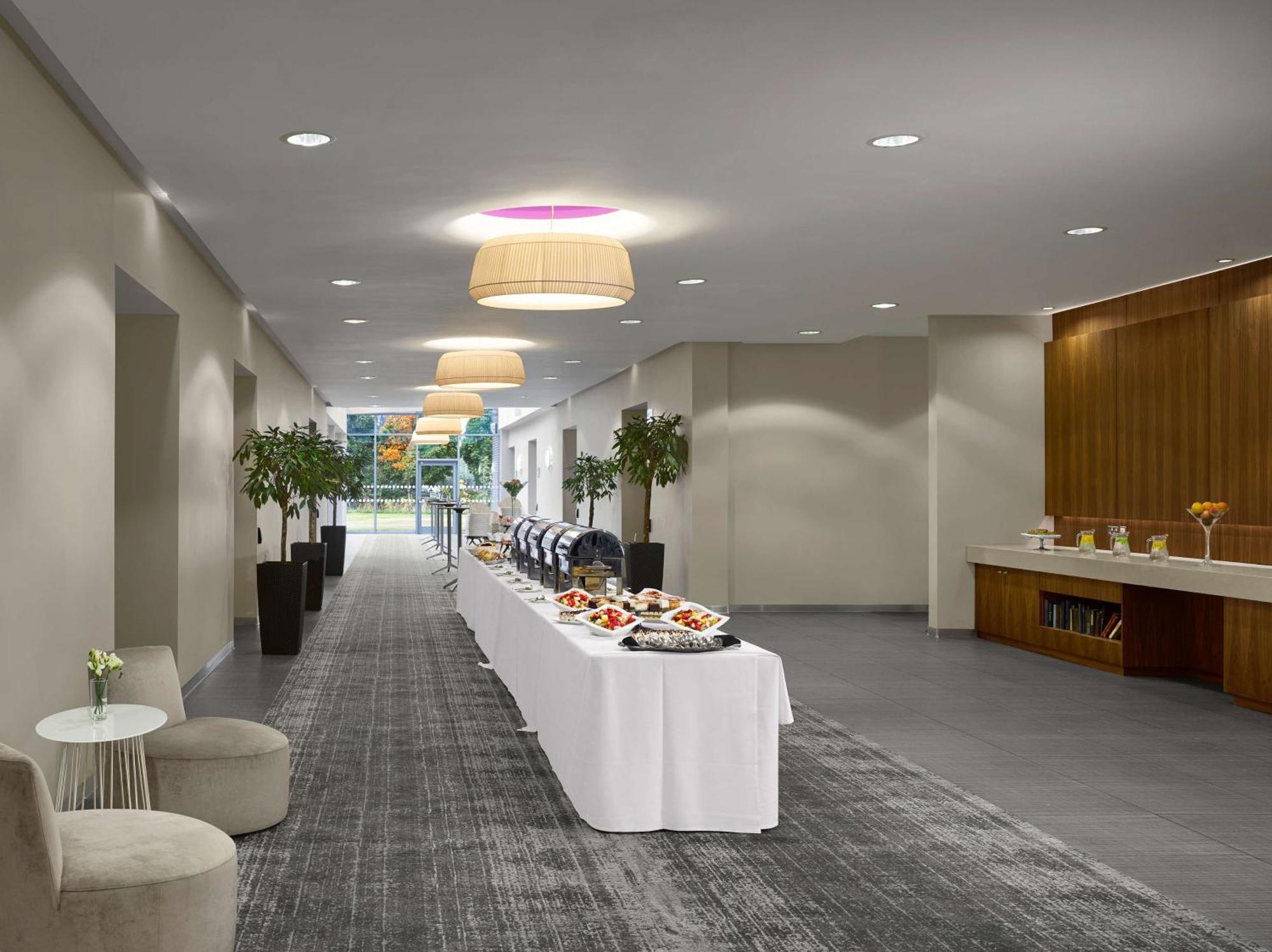 Radisson Blu Hotel East Midlands Airport Castle Donington Εξωτερικό φωτογραφία